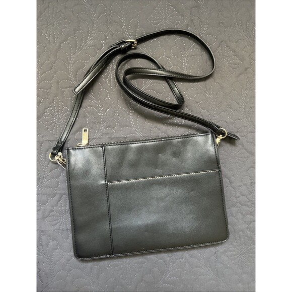 MNG Mango Women Rectangular Piece Crossbody Bag Black w/Gold Hardware Cute Chic - Picture 1 of 10